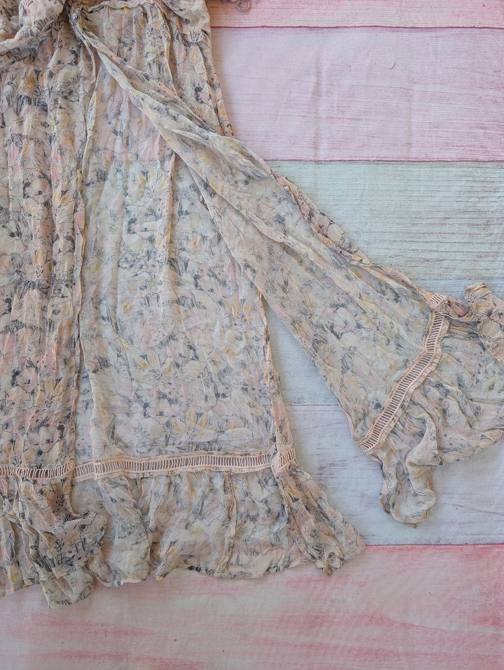 NWT By Anthropologie Pink Floral Sheer Curtain Top Large - Picture 12 of 16